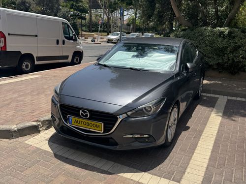 Mazda 3, 2018, фото