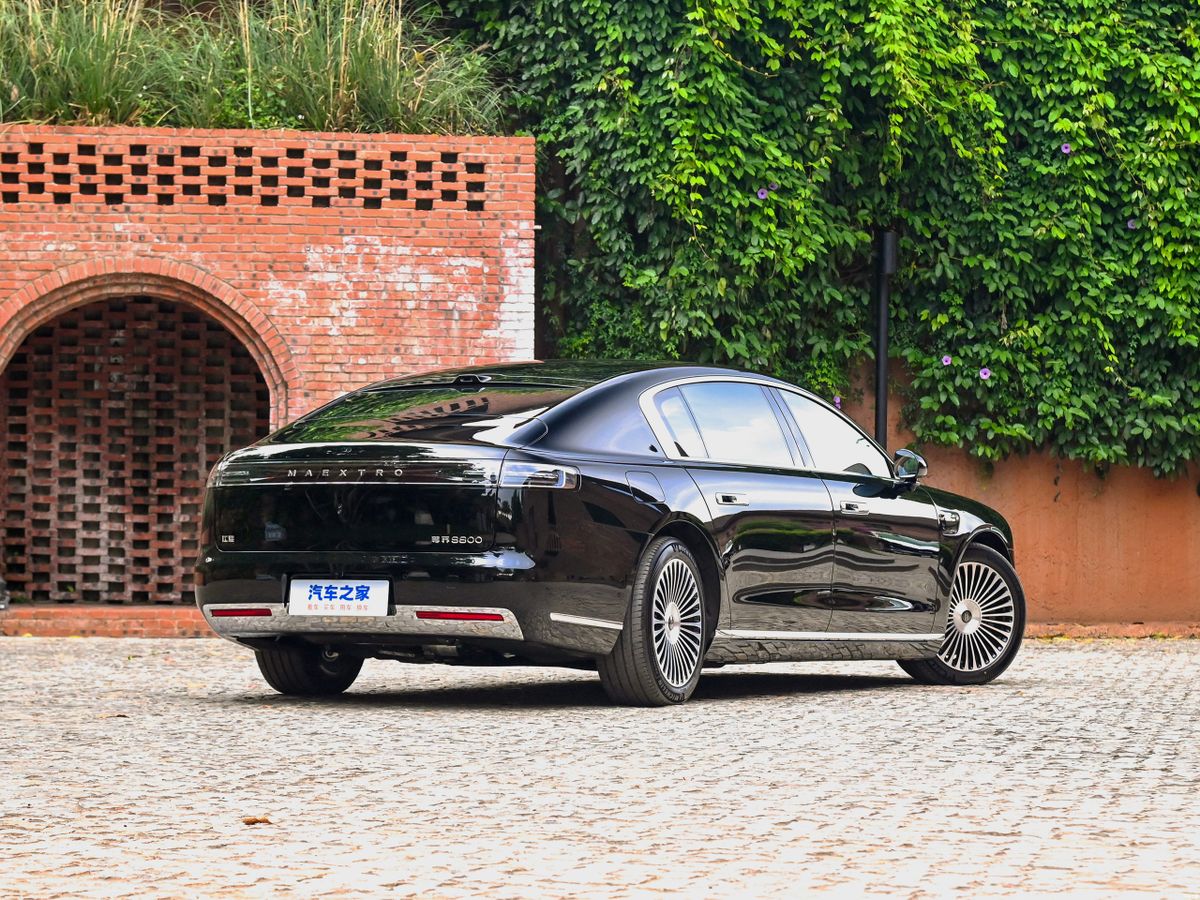 מאקסטרו S800 ‏2024. מרכב, צורה. סדאן, 1 דור
