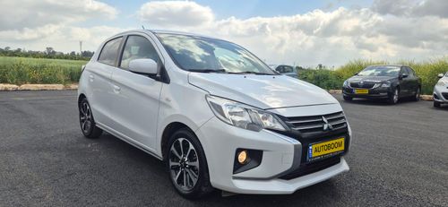 Mitsubishi Space Star, 2020, photo