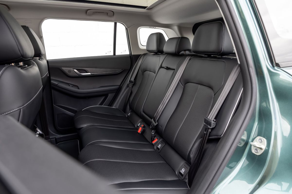 Jaecoo J5 2024. Задние сидения. SUV 5 дв., 1 поколение