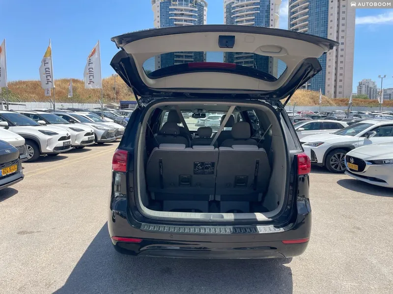 Kia Carnival с пробегом, 2018