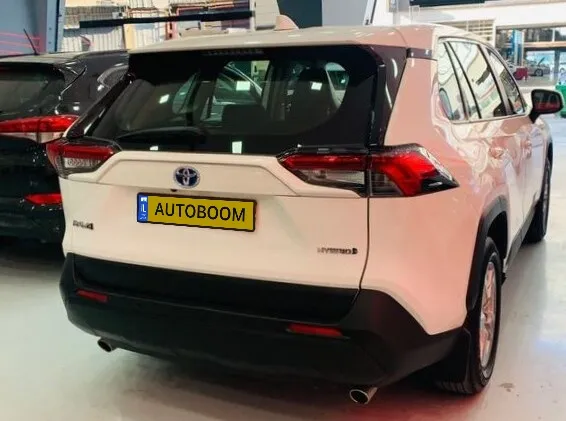 Toyota RAV4 2nd hand, 2021, private hand