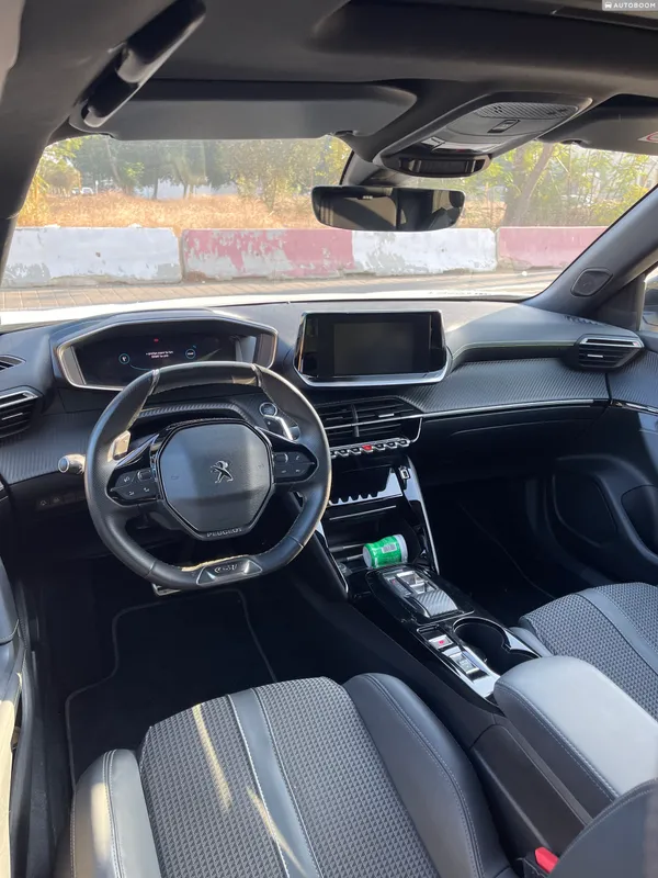Peugeot 2008 2nd hand, 2023, private
