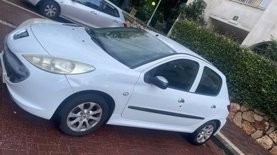 Peugeot 206 2ème main, 2011, main privée