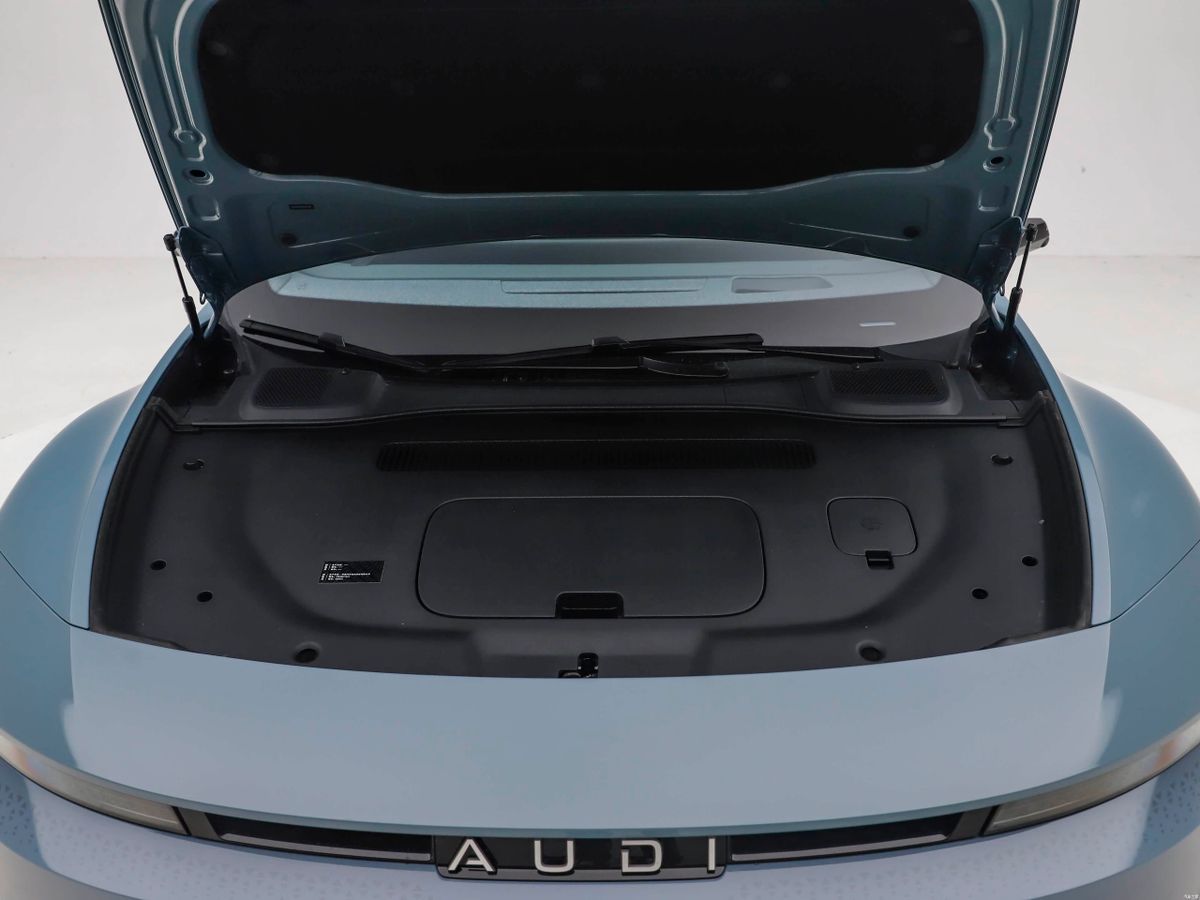 A-U-D-I E5 Sportback 2025. Двигатель. Универсал, 1 поколение