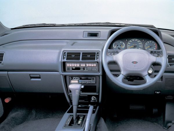 Mitsubishi Chariot 1991. Tableau de bord. Compact Van, 2 génération