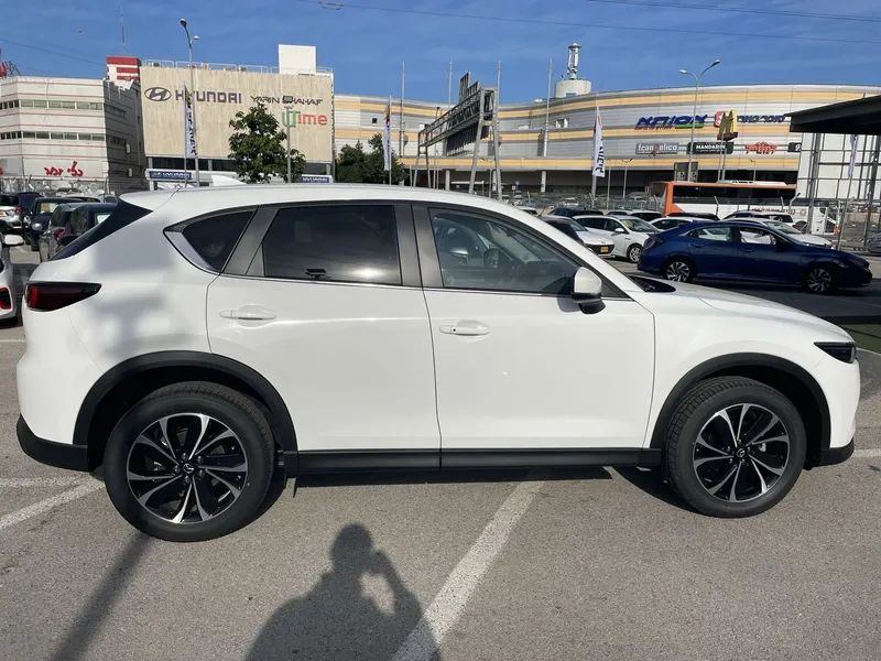 مازدا CX-5 سيارة جديدة, 2025