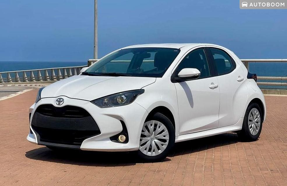 Toyota Yaris 2nd hand, 2021