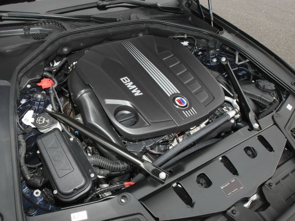 Alpina D5 2011. Engine. Estate 5-door, 1 generation