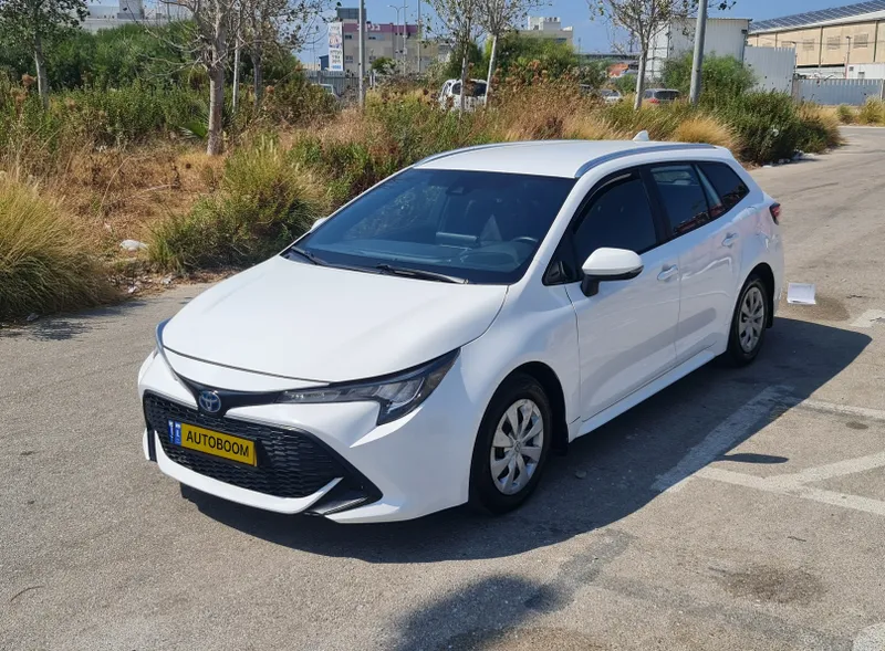 Toyota Corolla 2nd hand, 2022, private