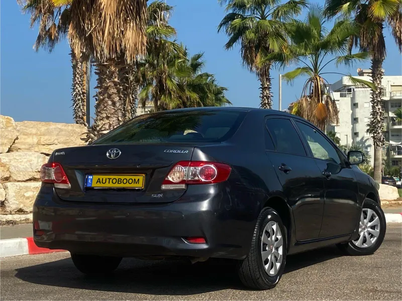 Toyota Corolla 2nd hand, 2011, private hand