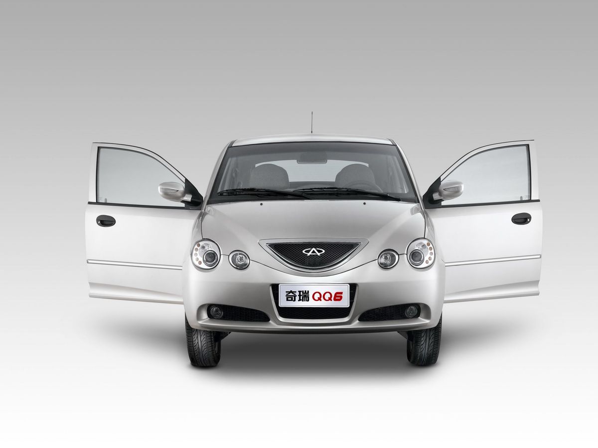 شيري QQ6 (S21) 2006. الهيكل، المظهر الخارجي. ليفتباك, 1 الجيل