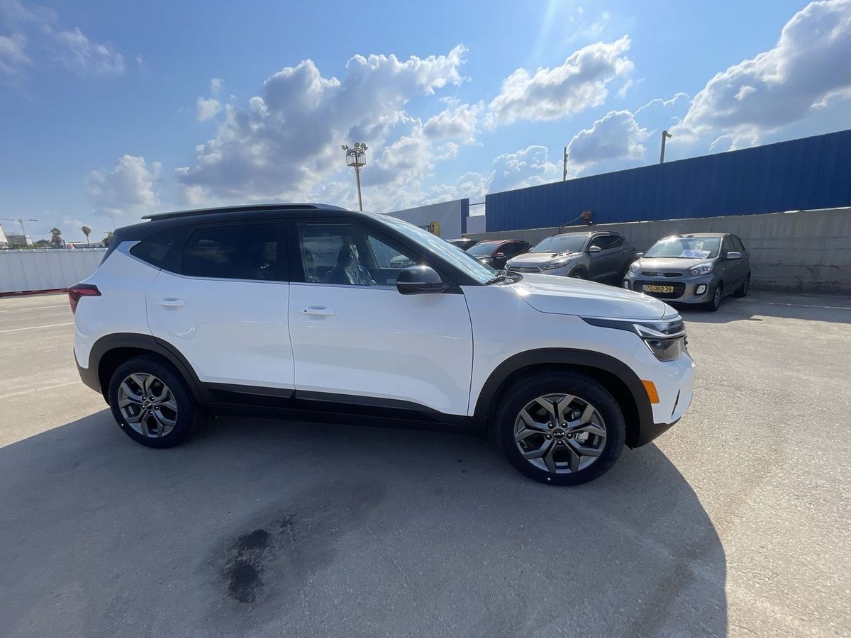 Kia Seltos nouvelle voiture, 2024