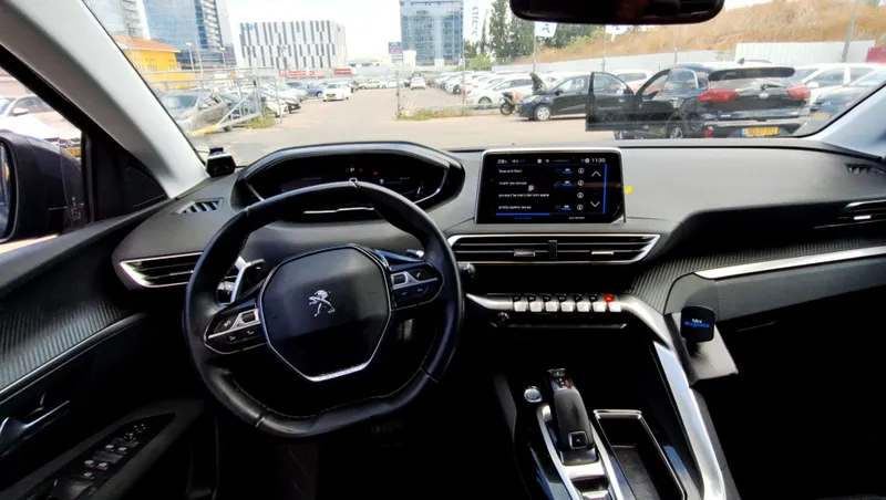 Peugeot 3008 с пробегом, 2020