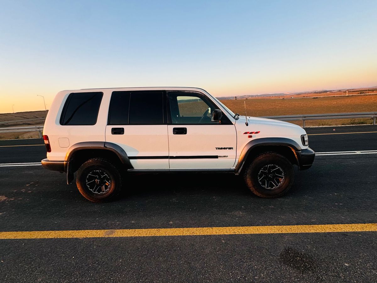 Isuzu Trooper 2ème main, 2004, main privée