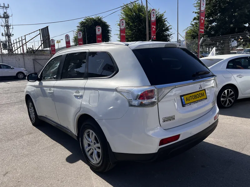 Mitsubishi Outlander 2nd hand, 2014, private hand