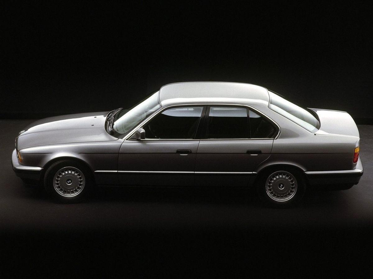 БМВ 5 серия 1988. Кузов, экстерьер. Седан, 3 поколение