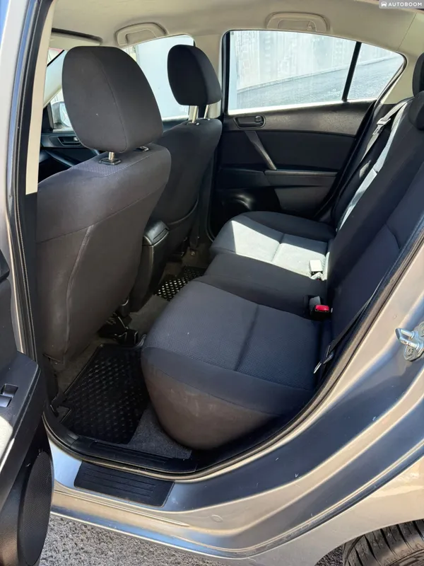 Mazda 3 2nd hand, 2010, private