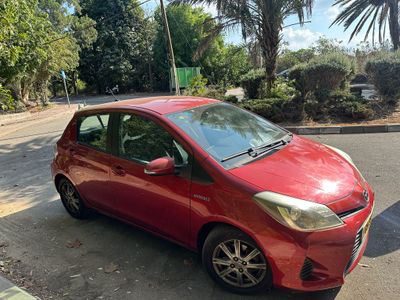 Toyota Yaris 2ème main, 2012, main privée