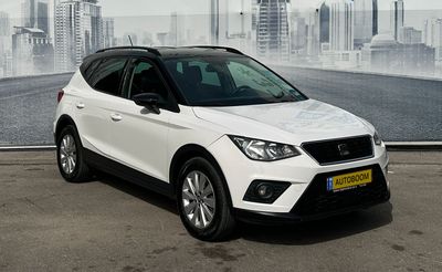 SEAT Arona, 2020, photo