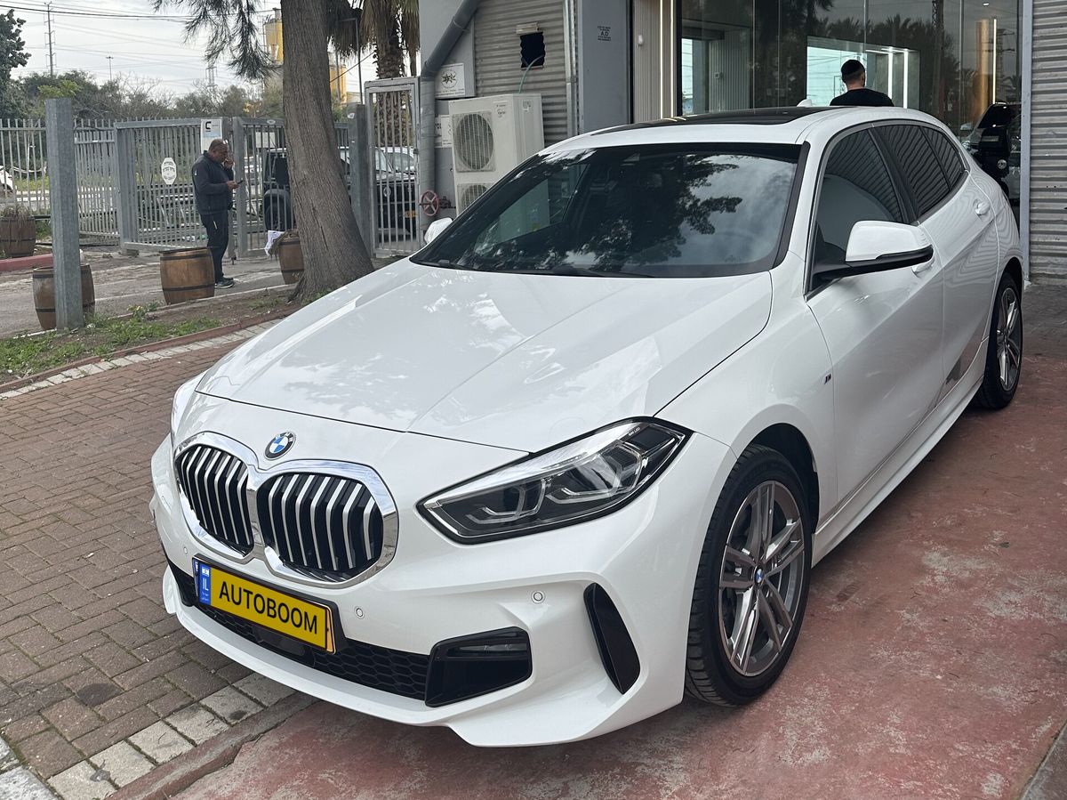 BMW 1 series 2nd hand, 2023, private hand