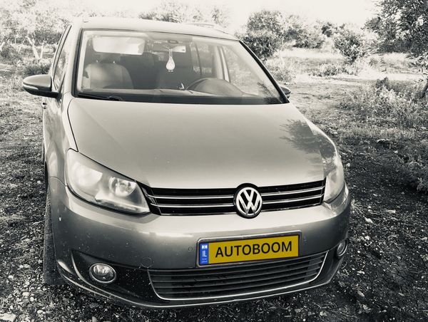 Volkswagen Touran с пробегом, 2011, частная рука