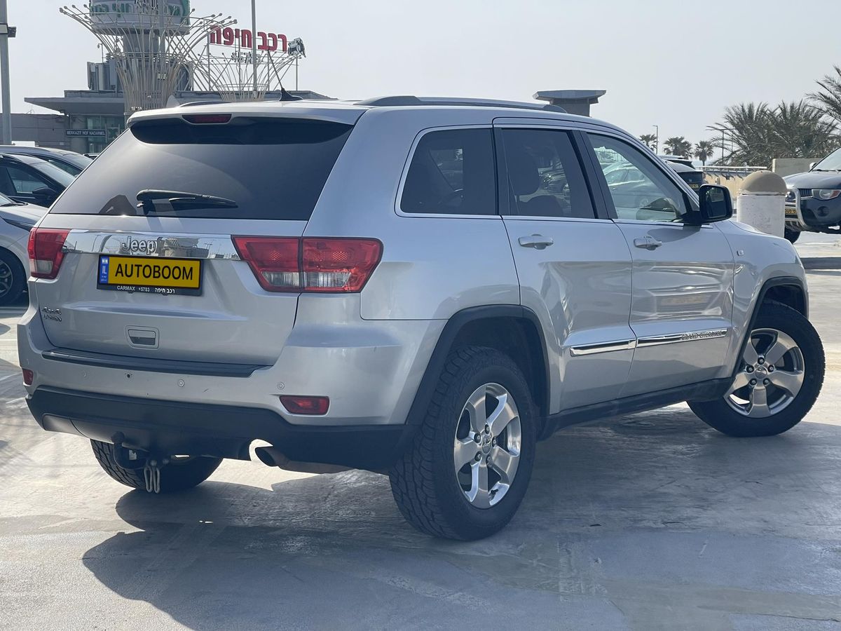 Jeep Grand Cherokee 2nd hand, 2012, private