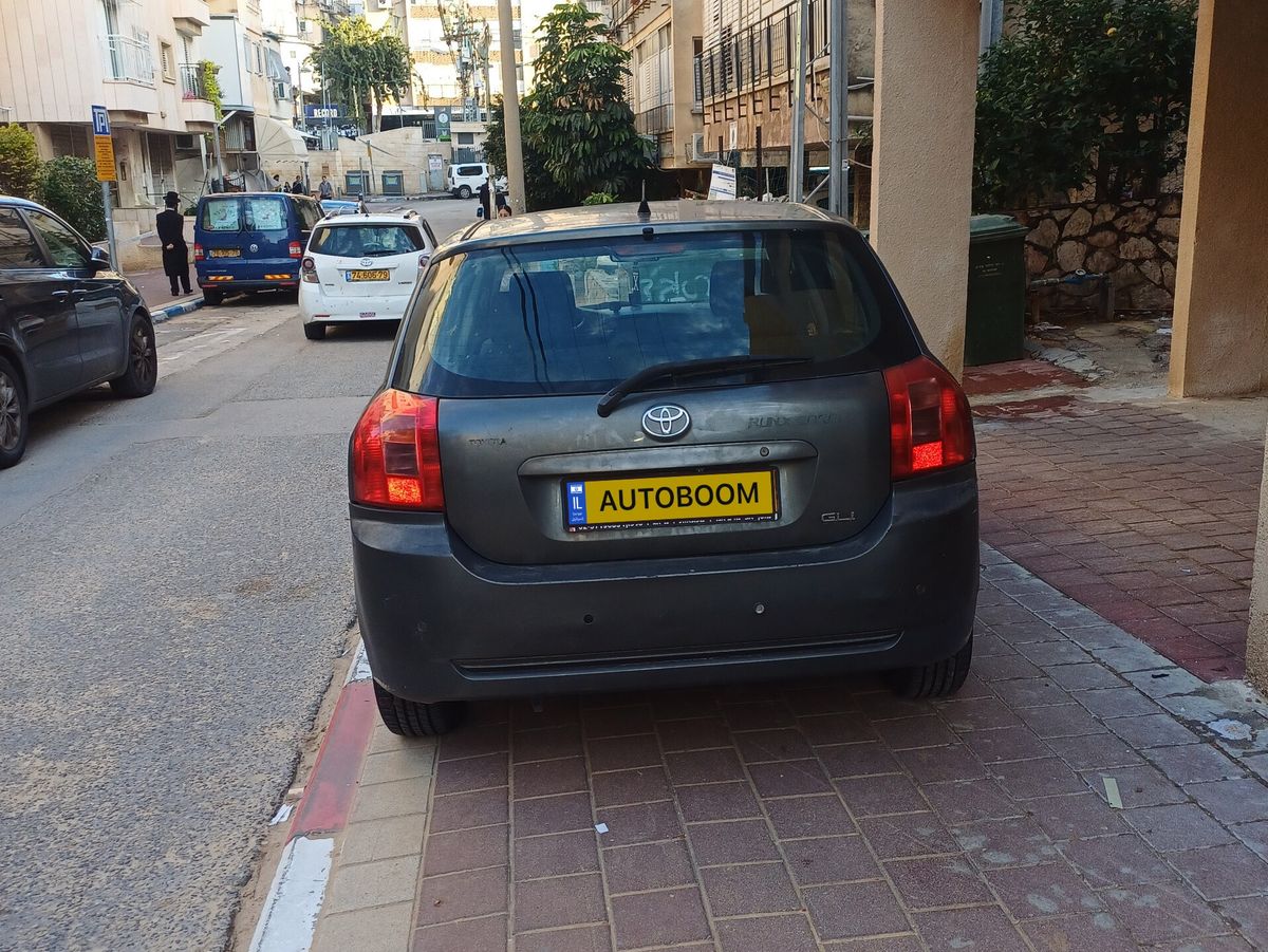 טויוטה קורולה Run-X יד 2 רכב, 2003, פרטי
