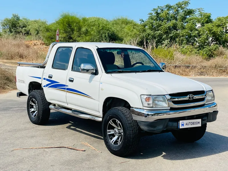 Toyota Hilux 2nd hand, 2003