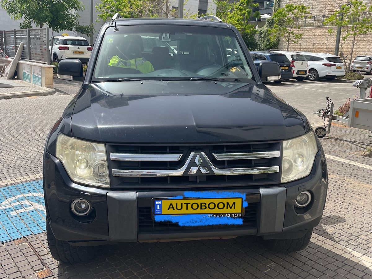 Mitsubishi Pajero 2nd hand, 2008, private hand