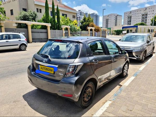 Toyota Yaris 2ème main, 2012, main privée