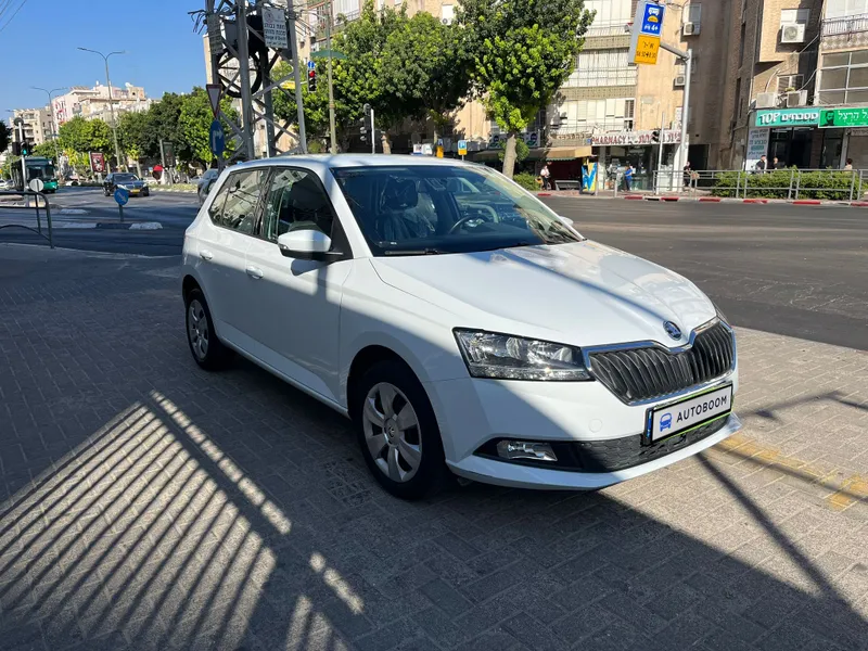 סקודה פאביה יד 2 רכב, 2019, פרטי