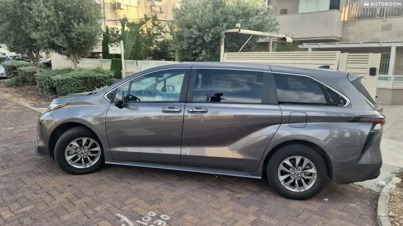 Toyota Sienna 2ème main, 2023, privée