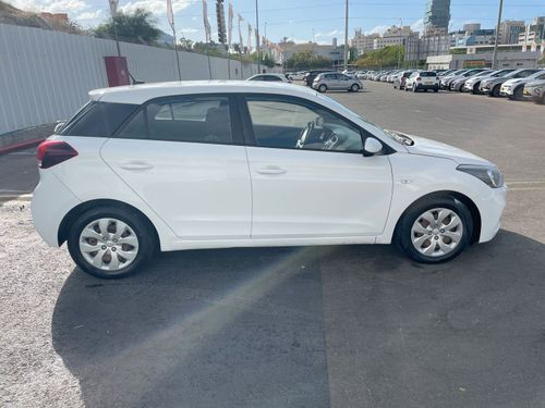 Hyundai i20 2nd hand, 2021