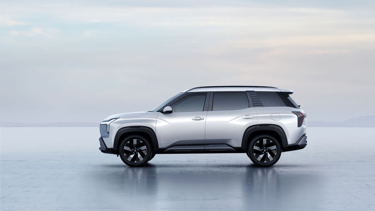 Mitsubishi Destinator 2025. Bodywork, Exterior. SUV 5-doors, 1 generation