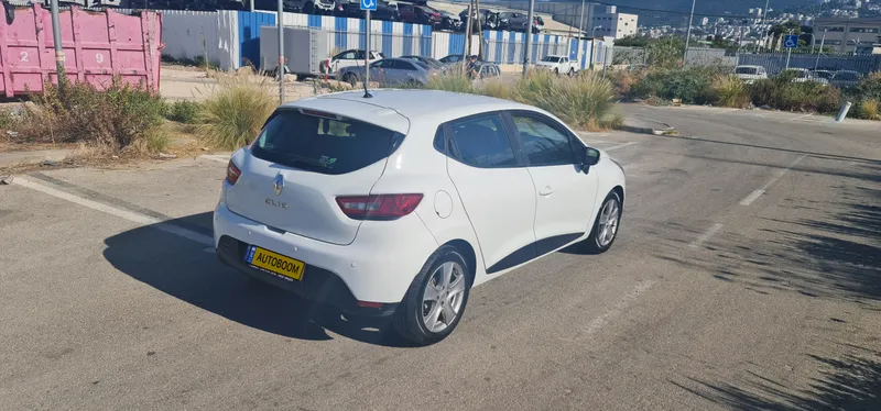Renault Clio 2nd hand, 2015