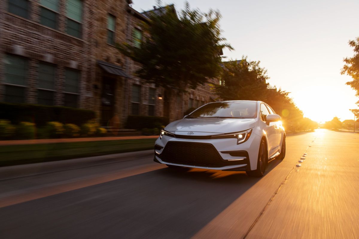 Toyota Corolla 2025. Кузов, экстерьер. Седан, 12 поколение, рестайлинг 2