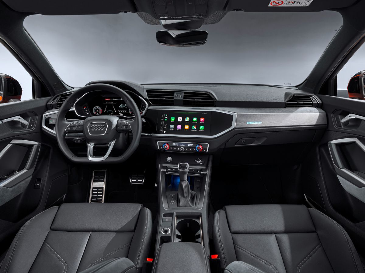 أودي Q3 Sportback ‏2019. المقاعد الأمامية. SUV كوبيه, 1 الجيل