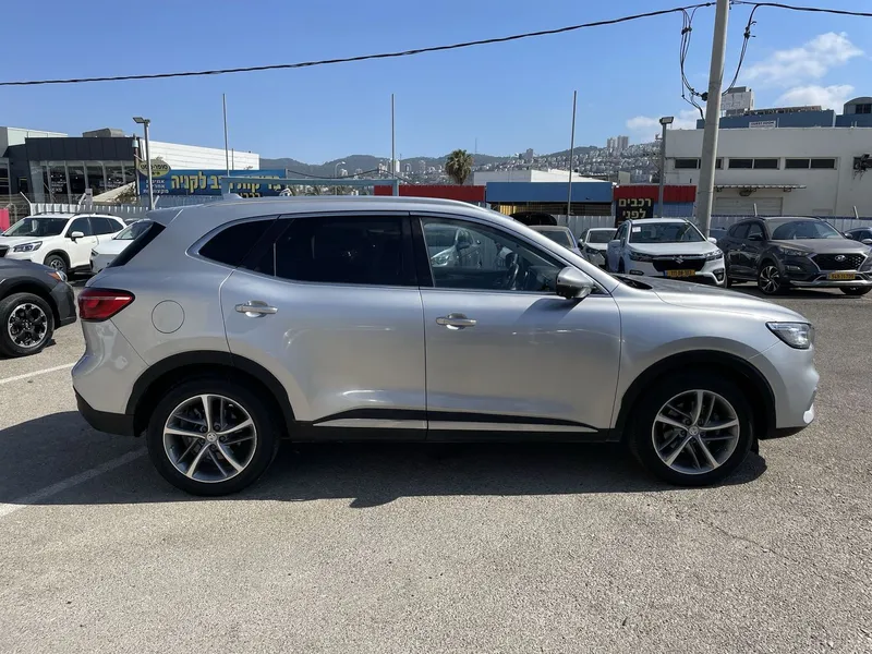 MG EHS 2ème main, 2021, main privée