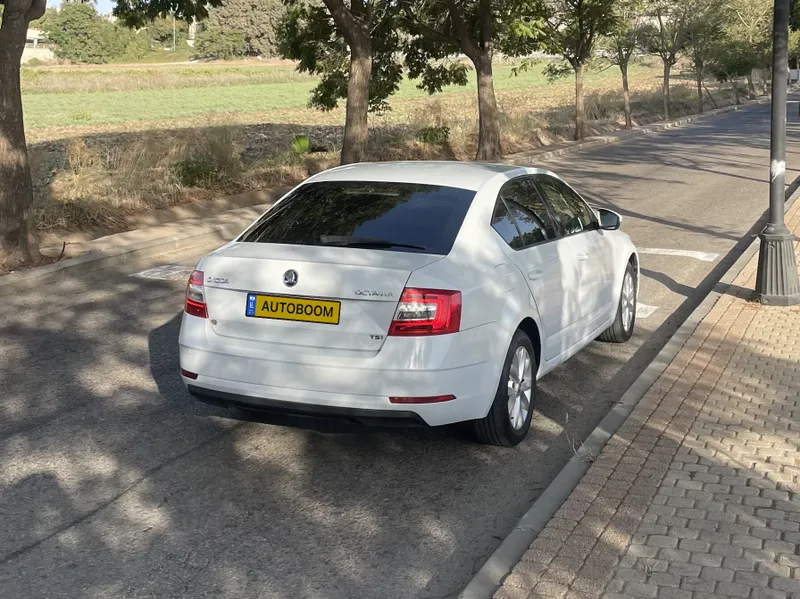 Skoda Octavia 2nd hand, 2017, private hand