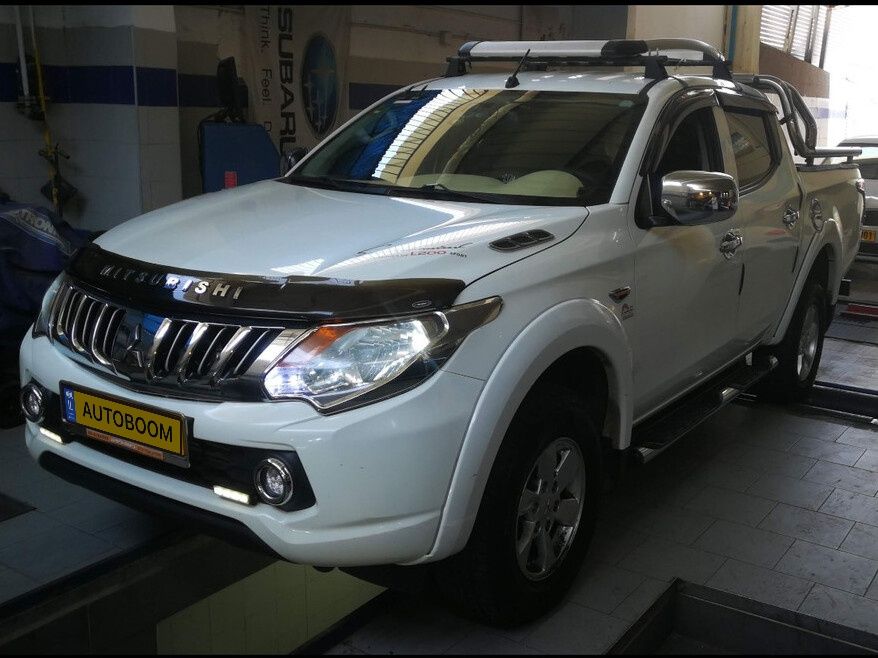 Mitsubishi L200 2nd hand, 2017, private