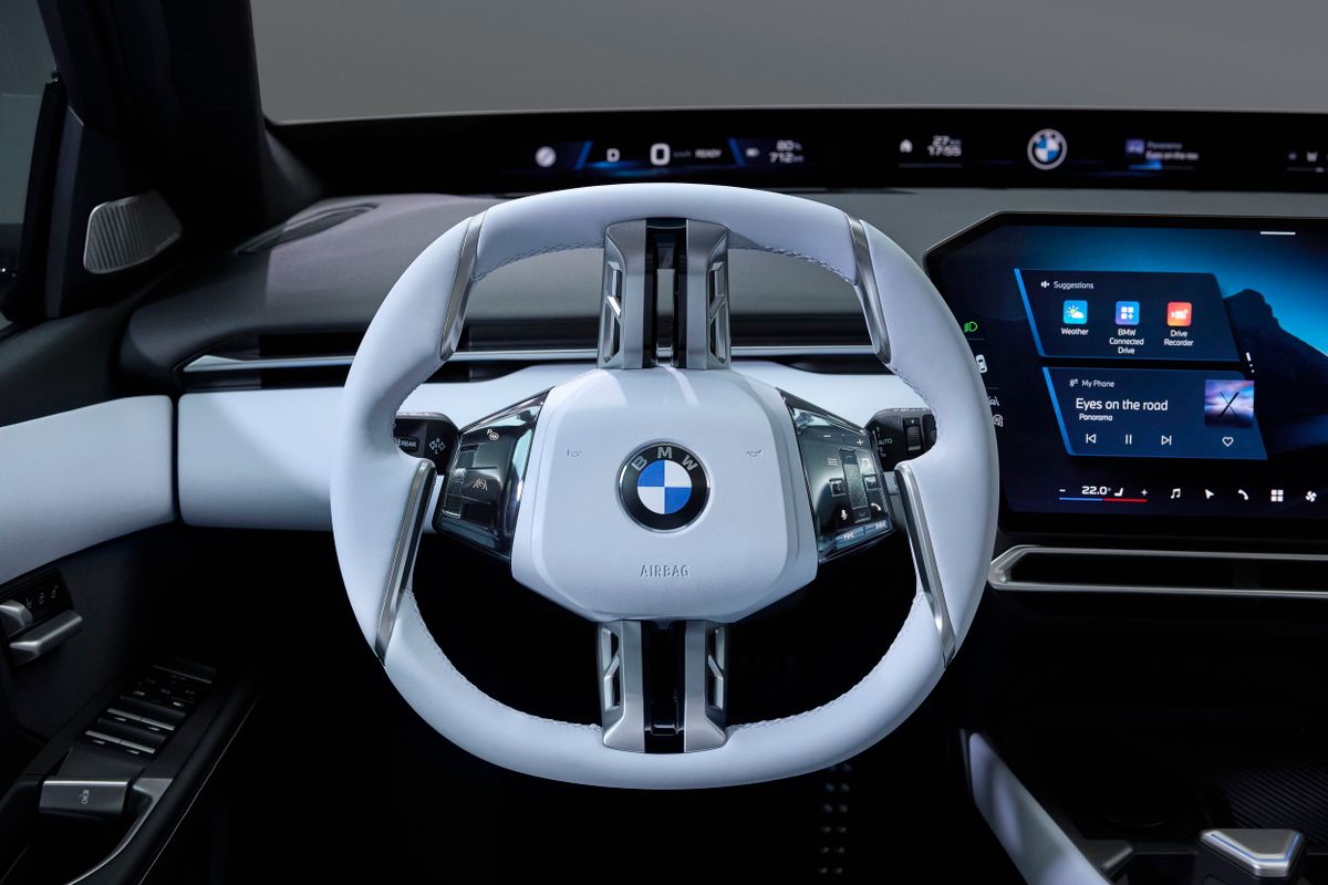 BMW i3. Руль.