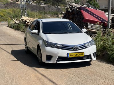 Toyota Corolla 2nd hand, 2015, private hand