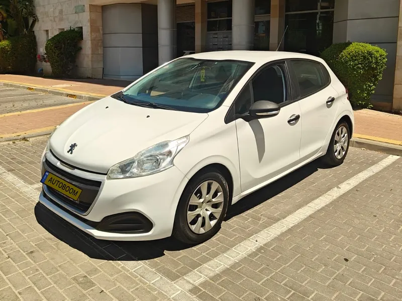 Peugeot 208 2nd hand, 2016, private