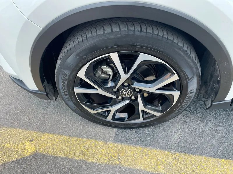 Toyota C-HR 2ème main, 2022, main privée