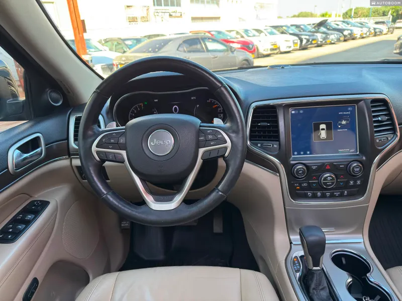Jeep Grand Cherokee 2nd hand, 2017, private