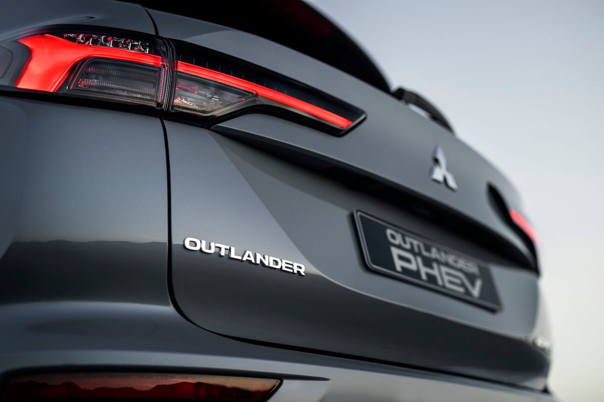 Mitsubishi Outlander 2024. Кузов, экстерьер. Внедорожник 5 дв., 4 поколение, рестайлинг 1