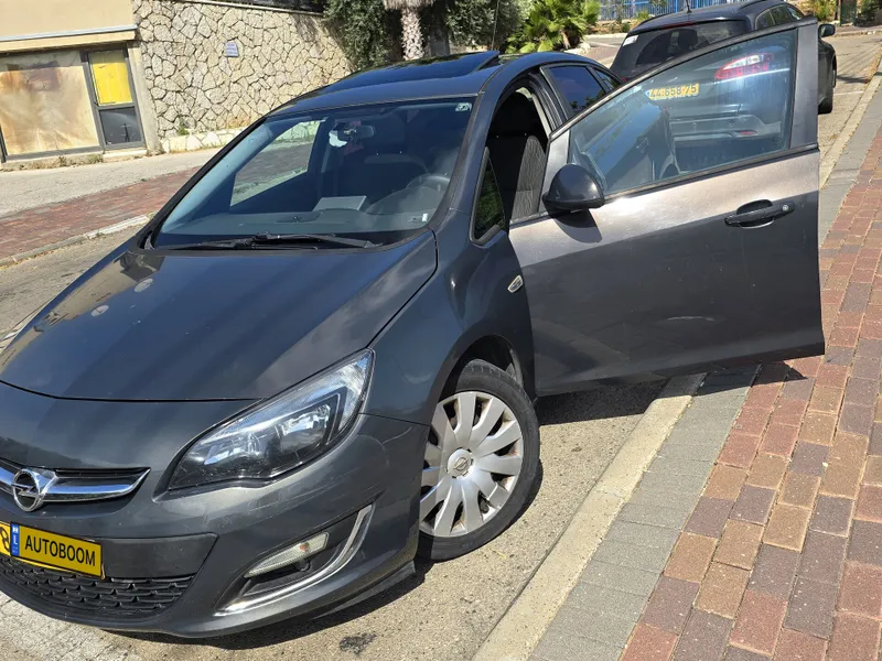 Opel Astra 2ème main, 2013, main privée