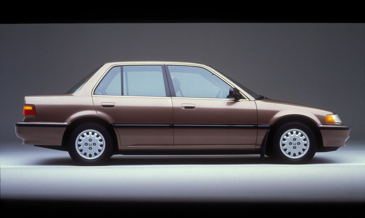 Honda Civic 1989. Carrosserie, extérieur. Berline, 4 génération, restyling