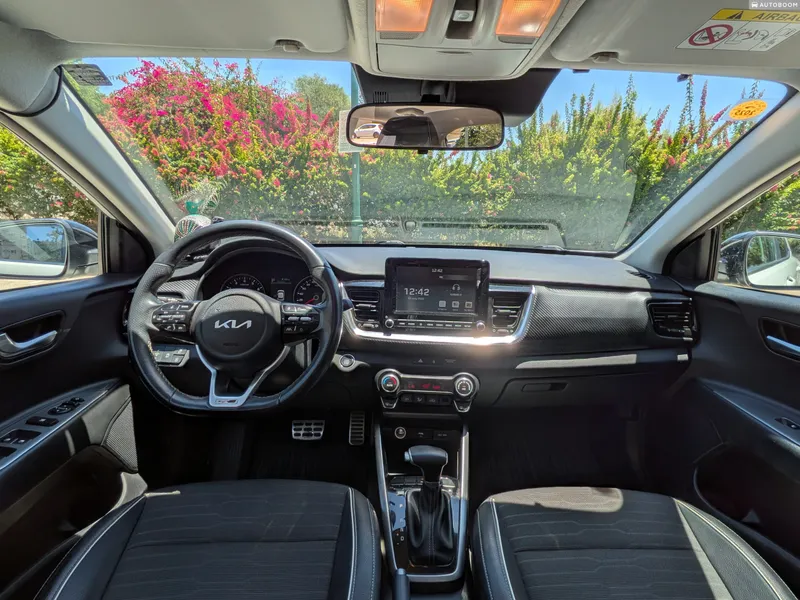 Kia Stonic 2nd hand, 2022, private